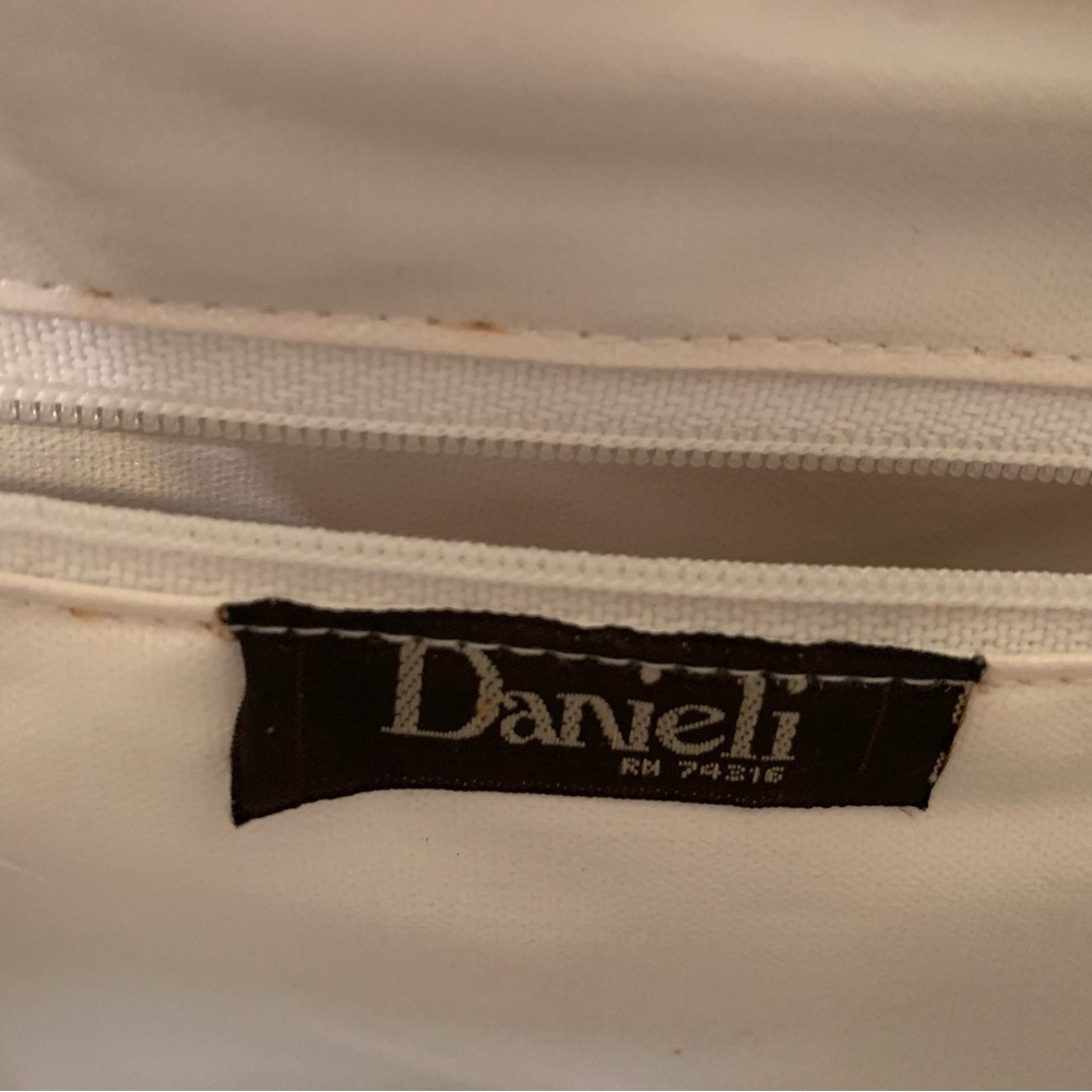 Vintage Danieli White Woven Handbag - Picture 4 of 9
